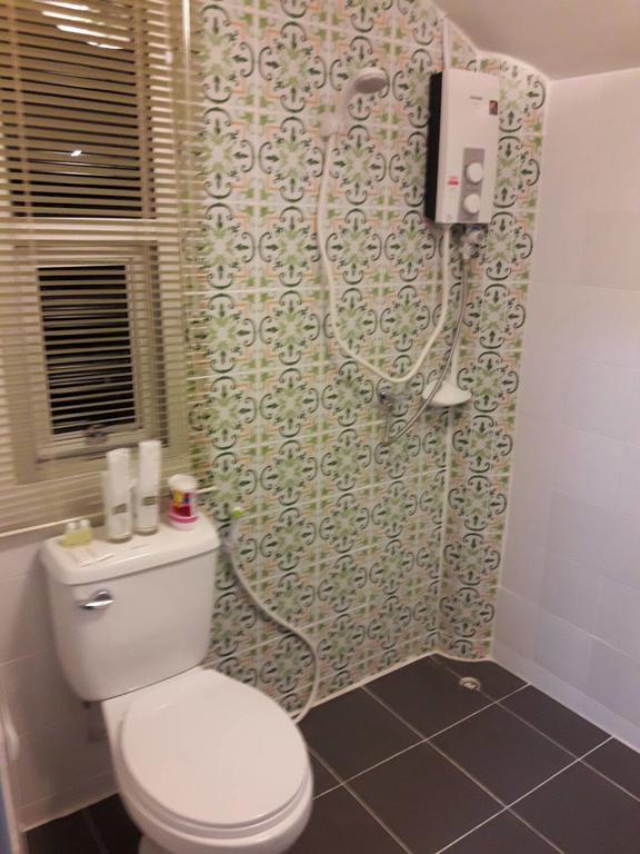 Hotel Baan Suan Geb Tawan Lop Buri Exterior foto