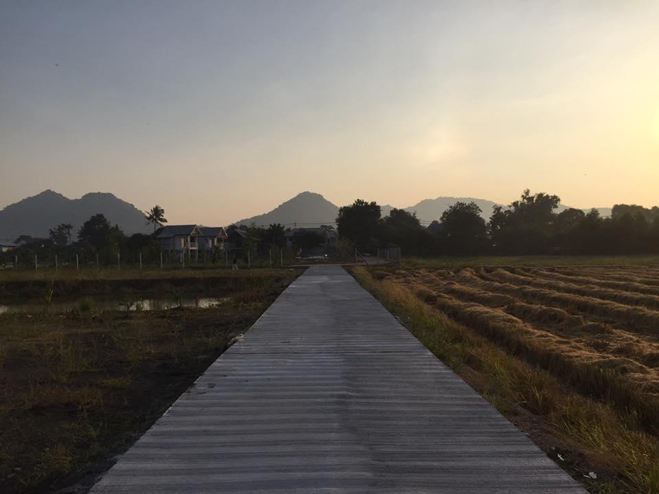 Hotel Baan Suan Geb Tawan Lop Buri Exterior foto